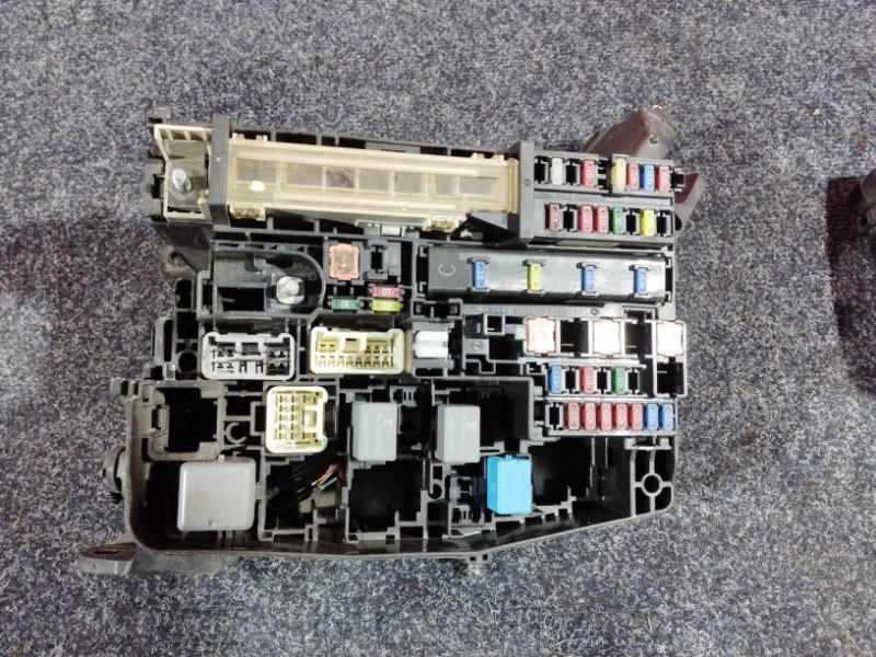 Блок реле и предохранителей, 1500 рублей, Солонцы