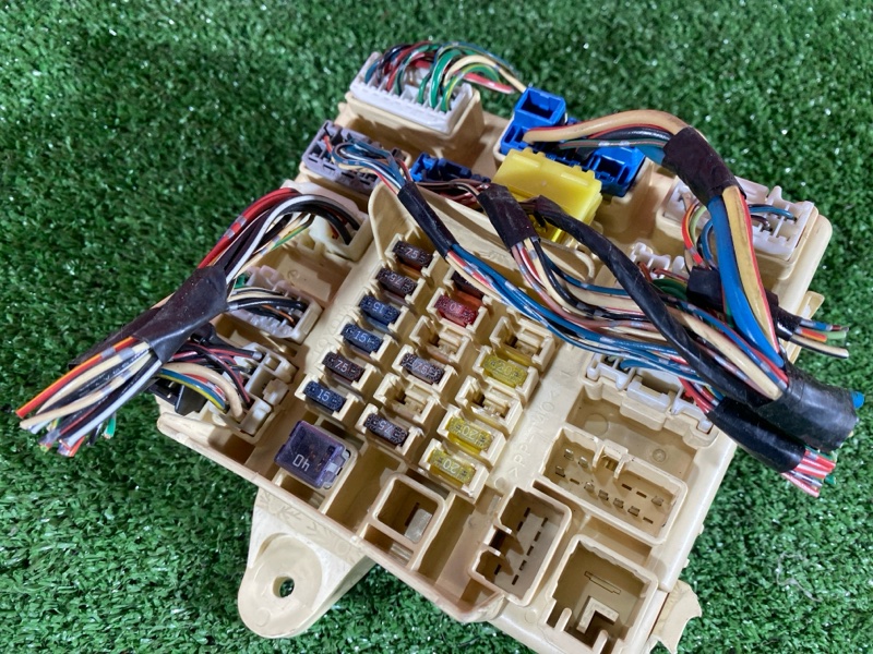 Блок реле и предохранителей, 1900 рублей, Солонцы