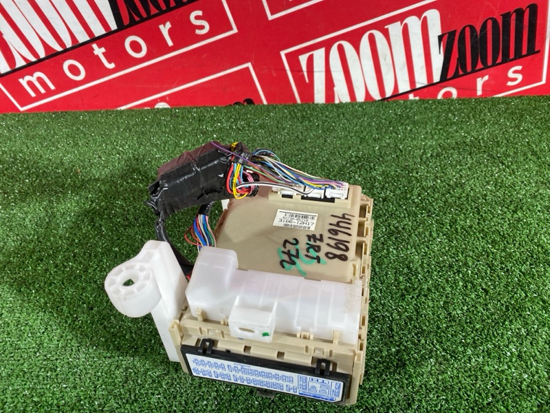 Блок реле и предохранителей, 1000 рублей, Солонцы