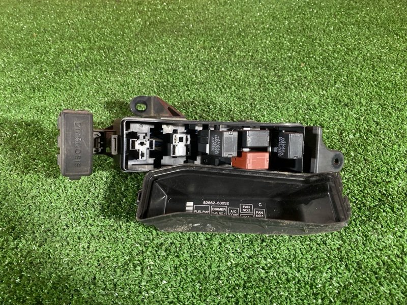 Блок реле и предохранителей, 500 рублей, Солонцы