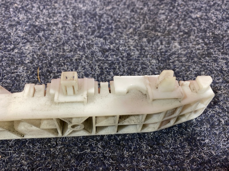 Кронштейн бампера, 1000 рублей, Солонцы