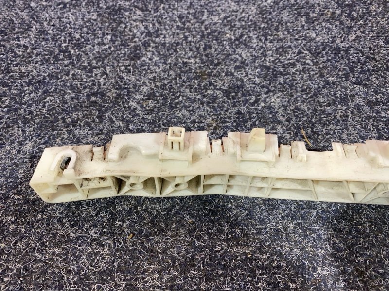 Кронштейн бампера, 1000 рублей, Солонцы