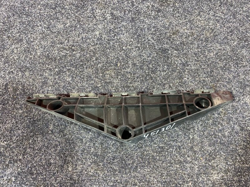 Кронштейн бампера, 1900 рублей, Солонцы