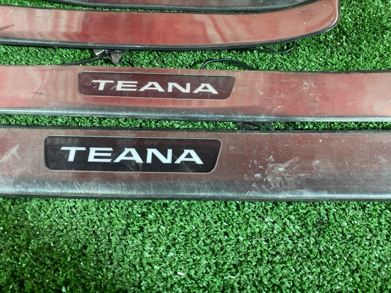 Накладка на порог салона, 4800 рублей, Солонцы