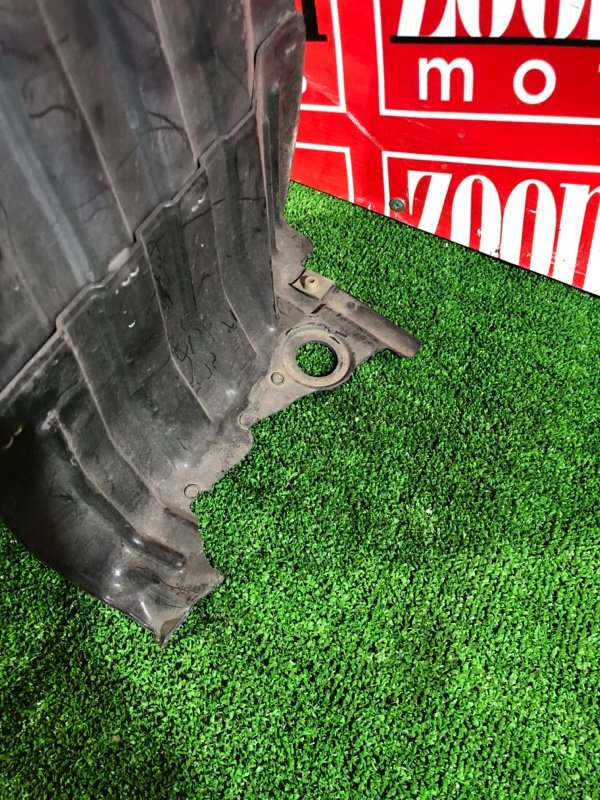 Подкрылок, 500 рублей, Красноярск