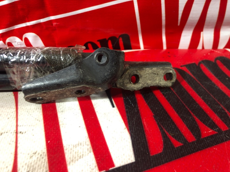 Амортизатор багажника, 700 рублей, Красноярск