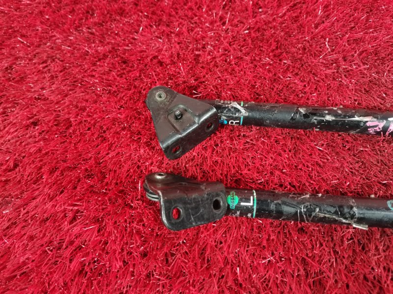 Амортизатор багажника, 500 рублей, Красноярск