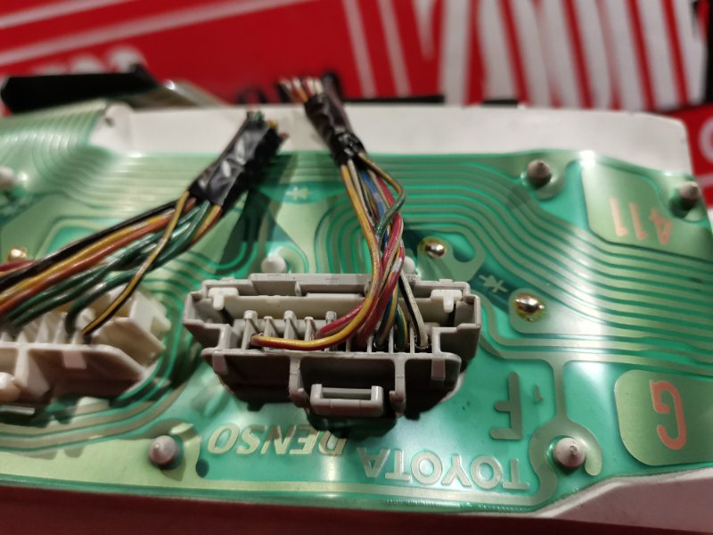 Щиток приборов, 2000 рублей, Красноярск