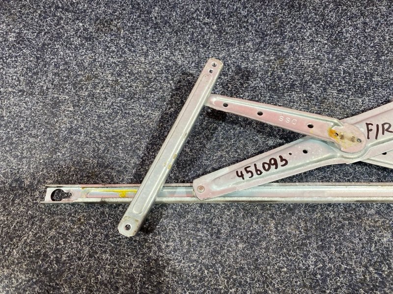 Стеклоподъемник, 9100 рублей, Солонцы