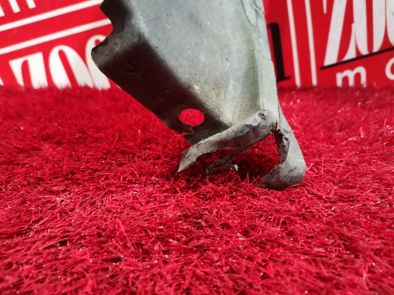 Подкрылок, 2000 рублей, Красноярск