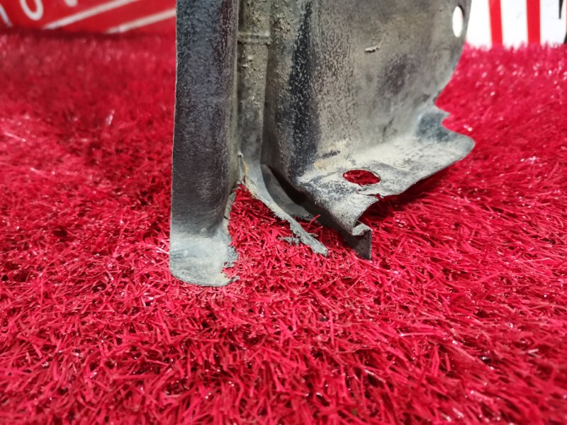 Подкрылок, 2000 рублей, Красноярск