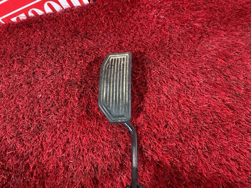 Педаль газа, 500 рублей, Солонцы