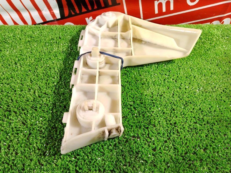 Кронштейн бампера, 1000 рублей, Красноярск