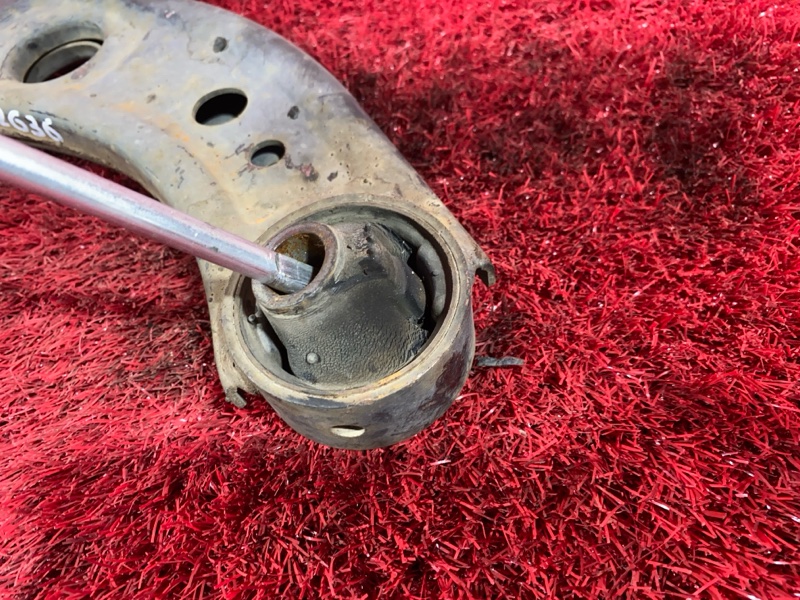 Рычаг подвески нижний, 2000 рублей, Солонцы