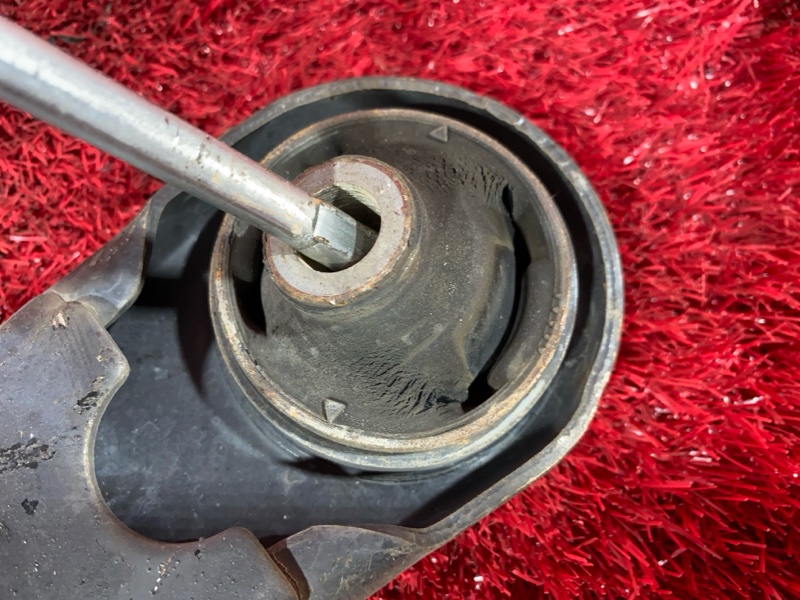 Рычаг подвески нижний, 1900 рублей, Солонцы