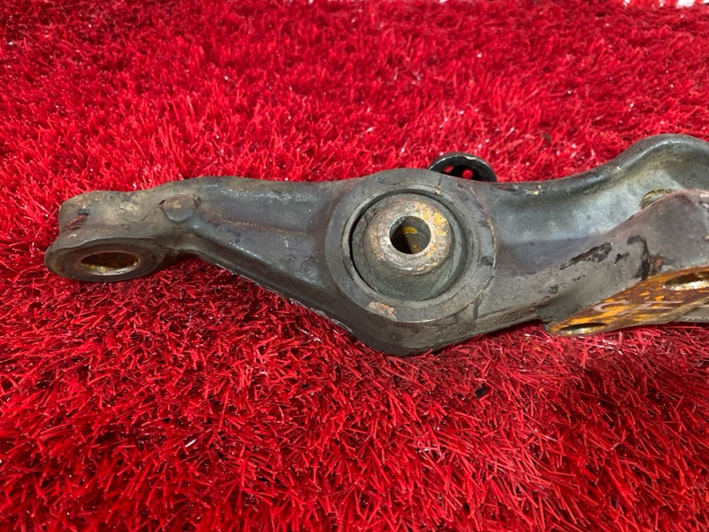 Рычаг подвески нижний, 500 рублей, Солонцы