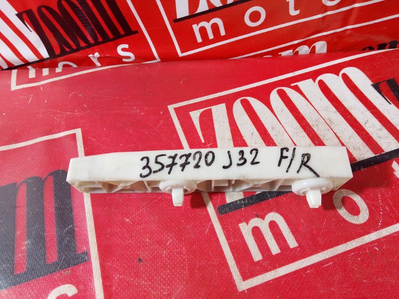 Кронштейн бампера, 500 рублей, Красноярск