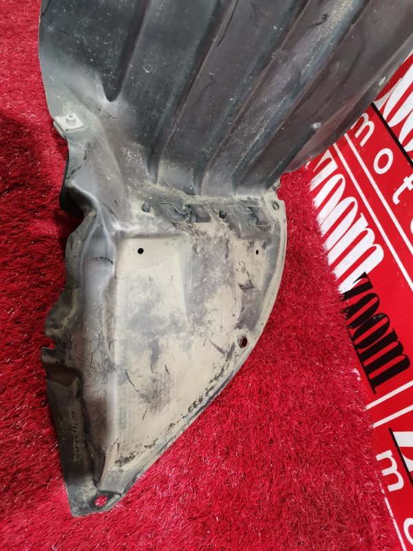 Подкрылок, 2000 рублей, Красноярск