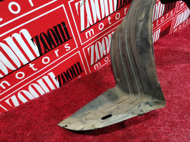 Подкрылок, 1500 рублей, Красноярск