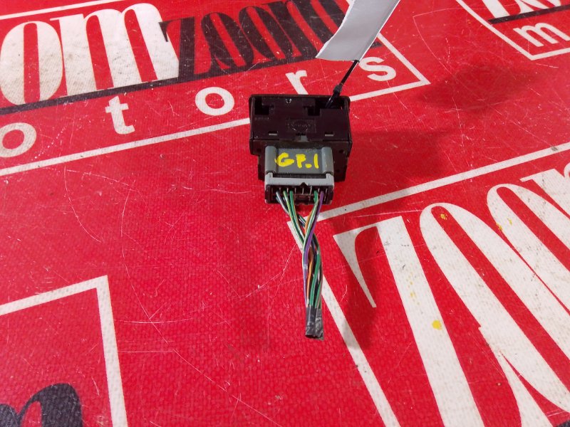 Блок управления зеркалами, 500 рублей, Красноярск