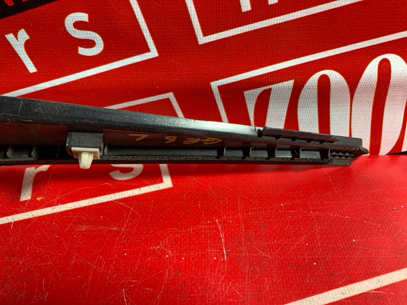 Решетка под лобовое стекло, 1000 рублей, Красноярск