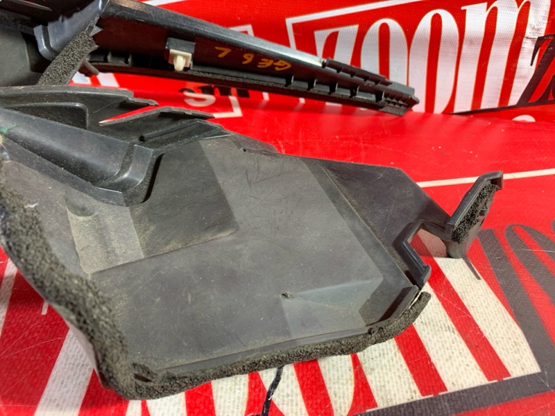 Решетка под лобовое стекло, 1000 рублей, Красноярск