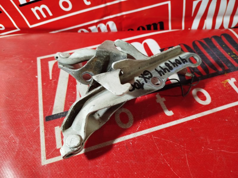 Петля (Шарнир капота), 400 рублей, Красноярск