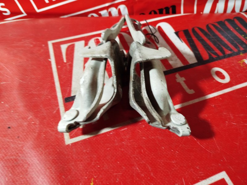 Петля (Шарнир капота), 400 рублей, Красноярск