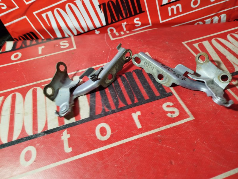 Петля (Шарнир капота), 700 рублей, Красноярск