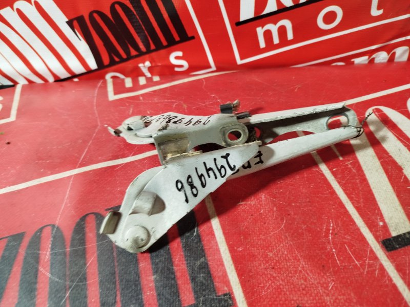 Петля (Шарнир капота), 1100 рублей, Красноярск