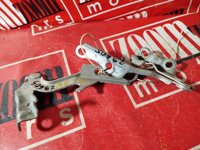 Петля (Шарнир капота), 1000 рублей, Красноярск