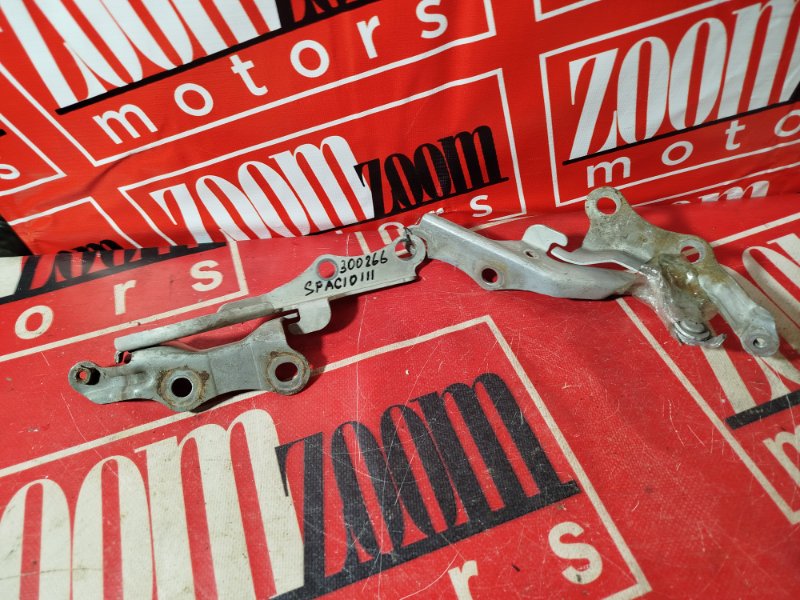 Петля (Шарнир капота), 1000 рублей, Красноярск