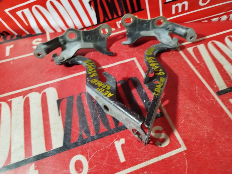 Петля (Шарнир капота), 1000 рублей, Красноярск