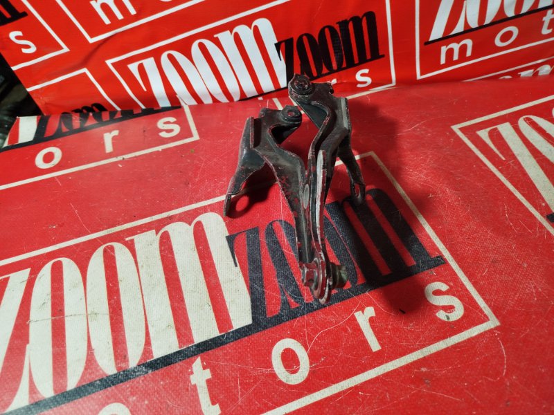 Петля (Шарнир капота), 1000 рублей, Красноярск