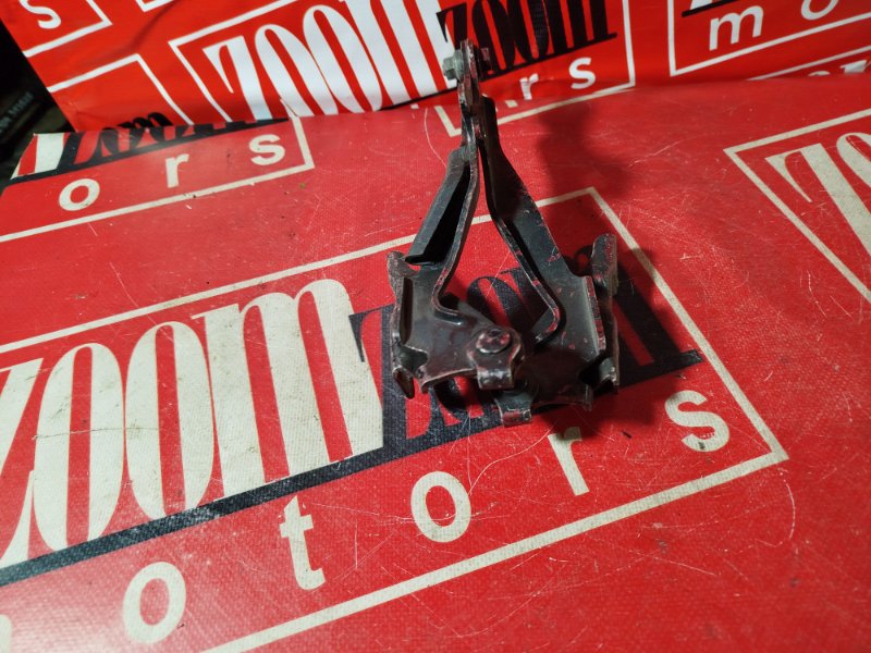 Петля (Шарнир капота), 1000 рублей, Красноярск