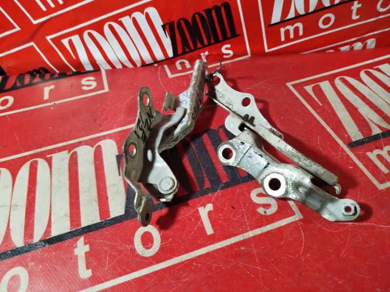 Петля (Шарнир капота), 800 рублей, Красноярск