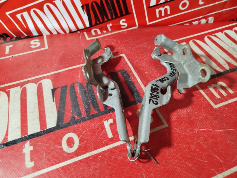 Петля (Шарнир капота), 800 рублей, Красноярск