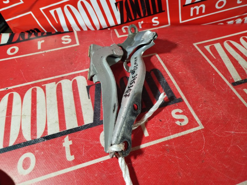 Петля (Шарнир капота), 1000 рублей, Красноярск