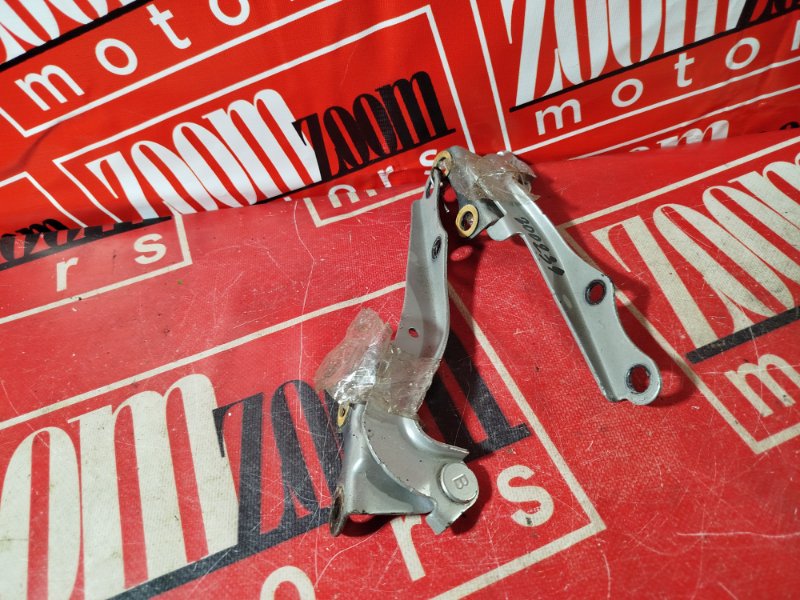 Петля (Шарнир капота), 1000 рублей, Красноярск