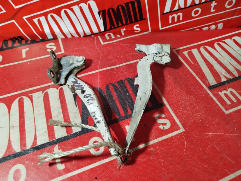 Петля (Шарнир капота), 1000 рублей, Красноярск