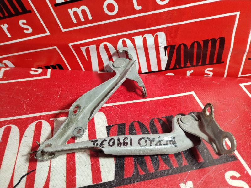 Петля (Шарнир капота), 300 рублей, Красноярск