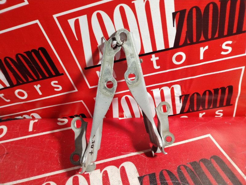 Петля (Шарнир капота), 300 рублей, Красноярск