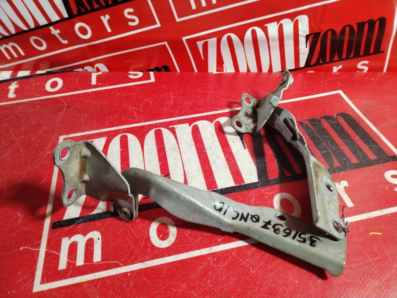 Петля (Шарнир капота), 500 рублей, Красноярск