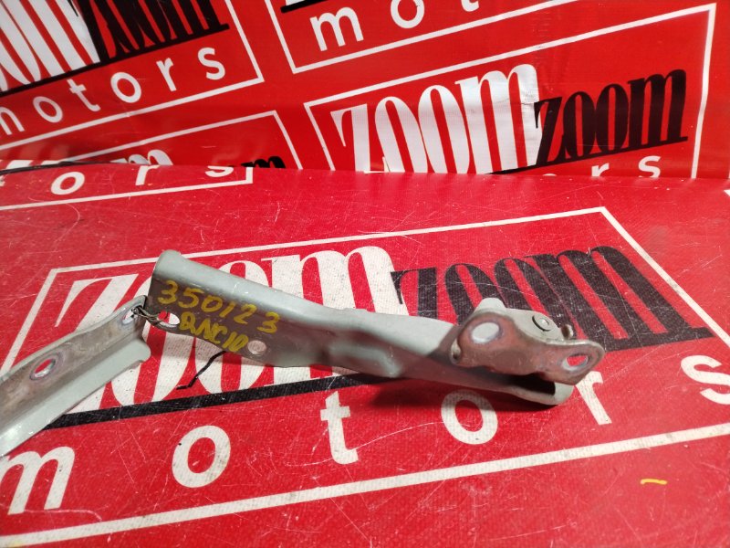 Петля (Шарнир капота), 500 рублей, Красноярск