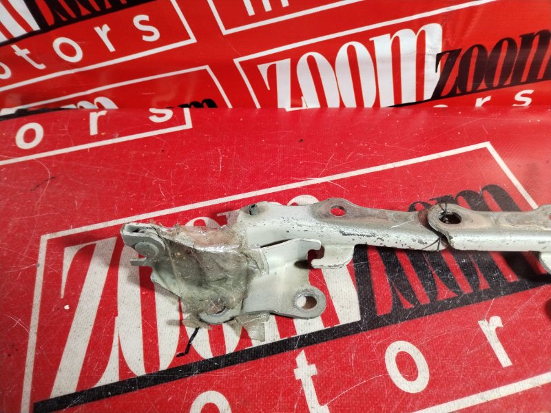 Петля (Шарнир капота), 1000 рублей, Красноярск