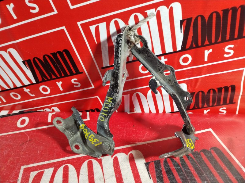 Петля (Шарнир капота), 1000 рублей, Красноярск