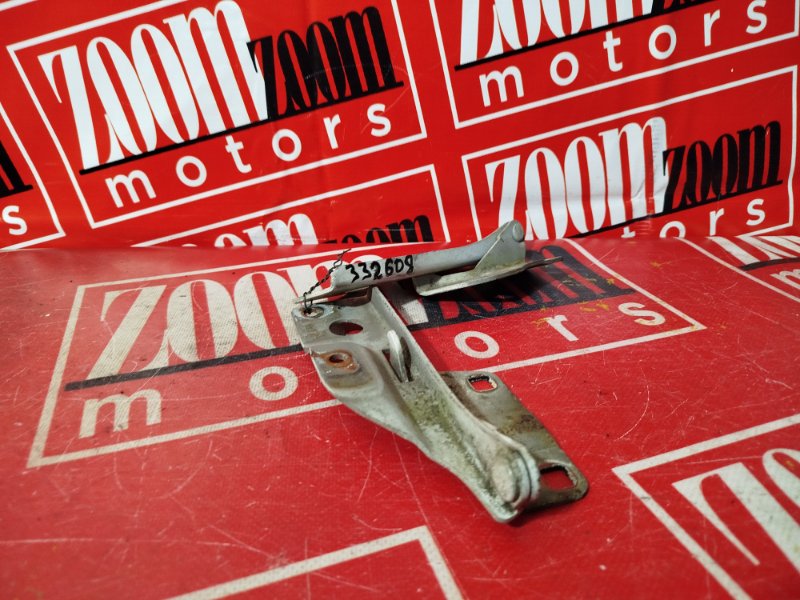 Петля (Шарнир капота), 400 рублей, Красноярск