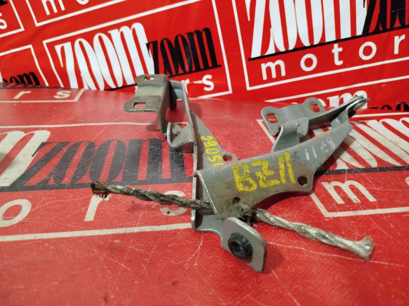 Петля (Шарнир капота), 600 рублей, Красноярск