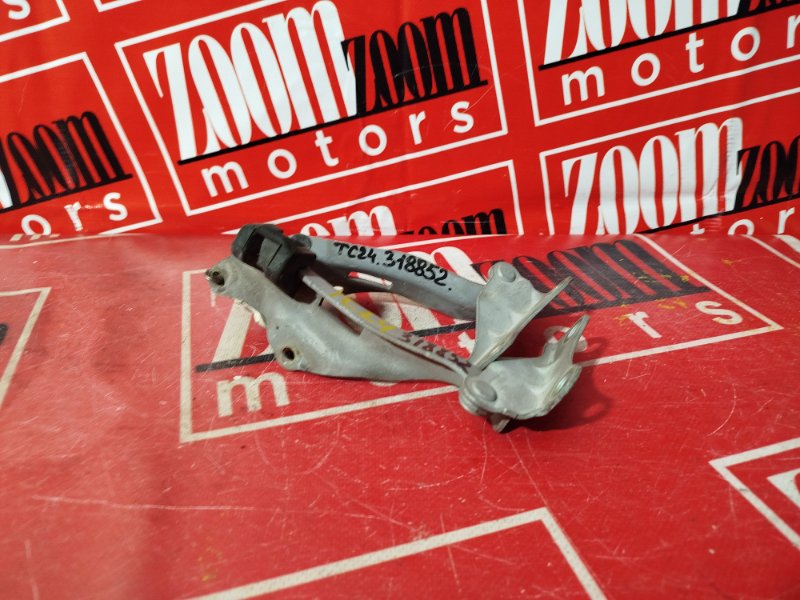 Петля (Шарнир капота), 800 рублей, Красноярск