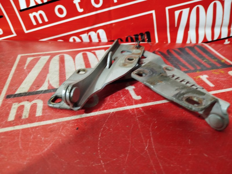 Петля (Шарнир капота), 400 рублей, Красноярск